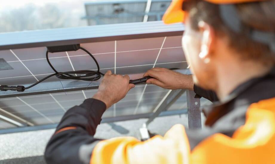 Montaż instalacji fotowoltaicznej – zasady, wymagania i najczęstsze pytania