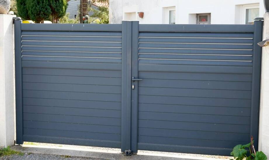 Jak wybrać bramę garażową segmentową? Najważniejsze cechy i zalety