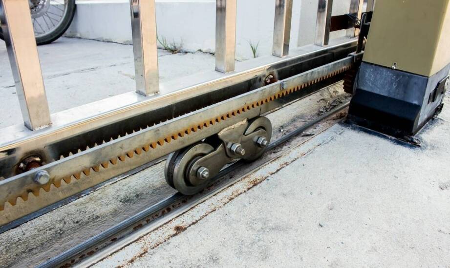 Najważniejsze informacje na temat bram przesuwnych – co warto wiedzieć?