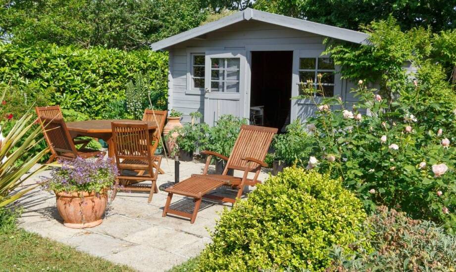Domki ogrodowe – inspiracje i pomysły na aranżację przestrzeni w ogrodzie