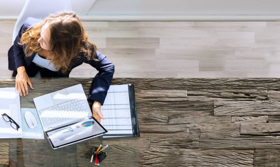 Jak wybrać idealną deskę podłogową? Najważniejsze kryteria wyboru