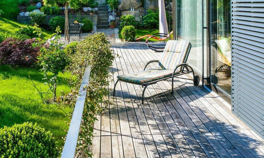 Tarasy drewniane – inspiracje, zalety i praktyczne porady przed budową
