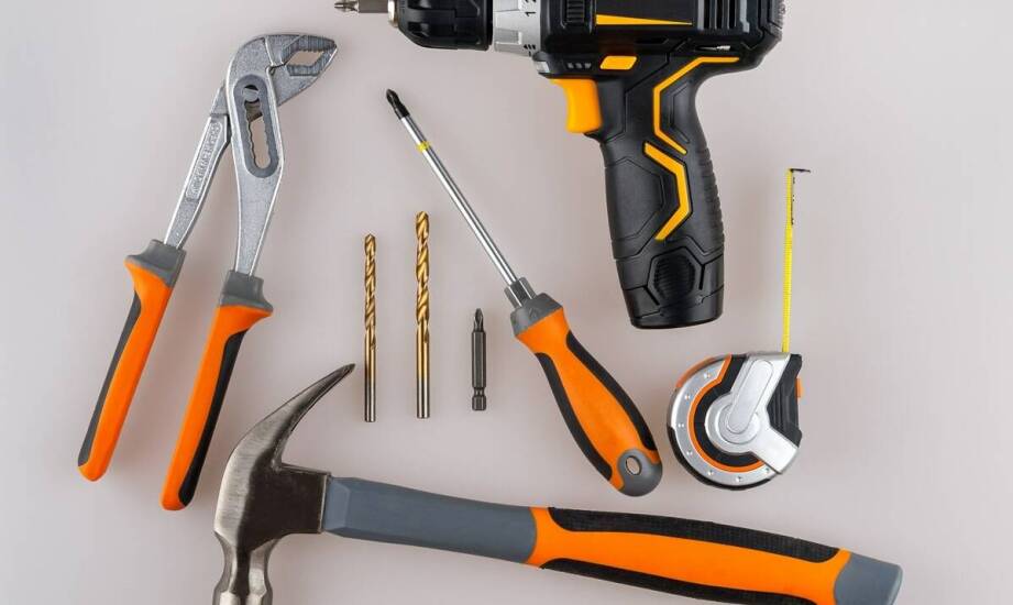 Jak wybrać najlepsze elektronarzędzia do domu i ogrodu? Praktyczne wskazówki