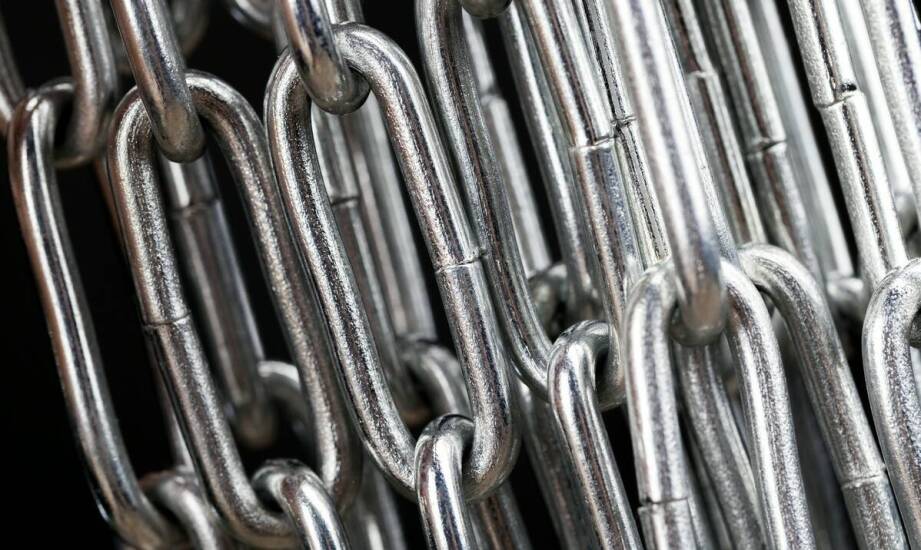 Rodzaje i zastosowania łańcuchów – co warto wiedzieć przed wyborem?