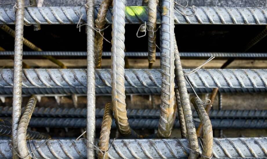 Jakie są rodzaje złączy i gdzie znajdują zastosowanie w przemyśle?