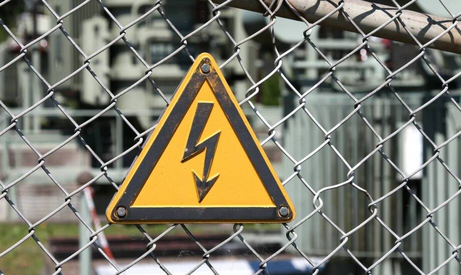 Zasilanie awaryjne – kluczowe informacje o bezpieczeństwie energetycznym