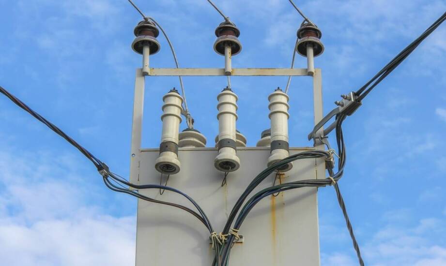 Zasilanie bezprzerwowe – klucz do bezpieczeństwa urządzeń elektronicznych