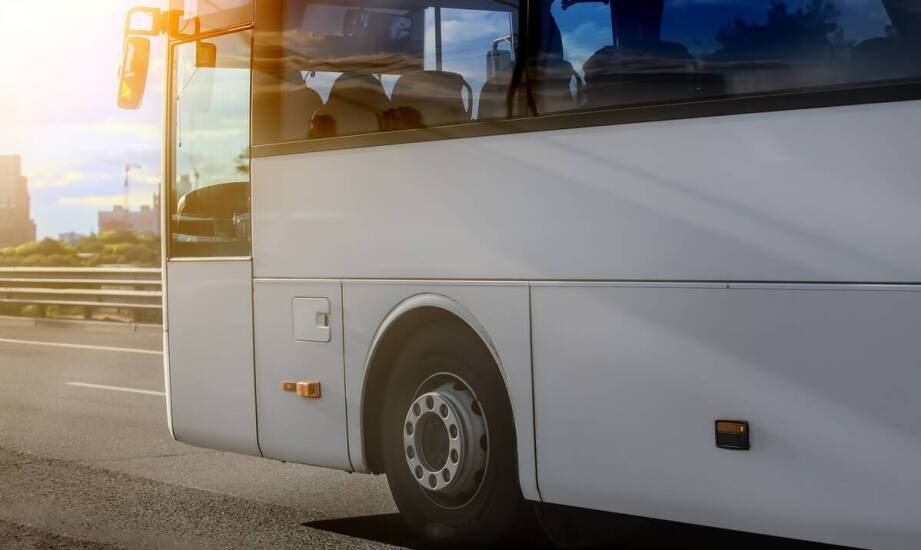 Jak wybrać komfortowy bus na wynajem — wszystko, co warto wiedzieć