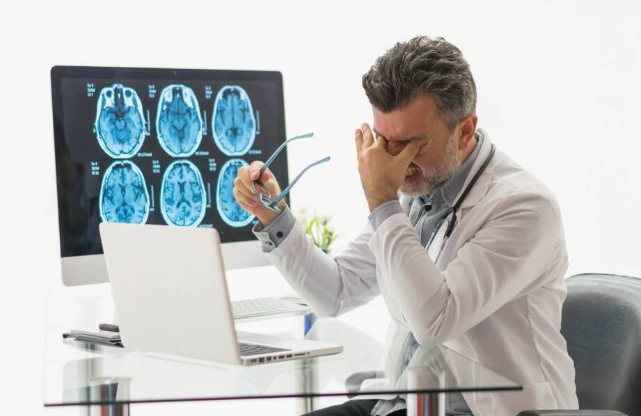 Najczęstsze objawy i przyczyny udaru mózgu – co warto wiedzieć?