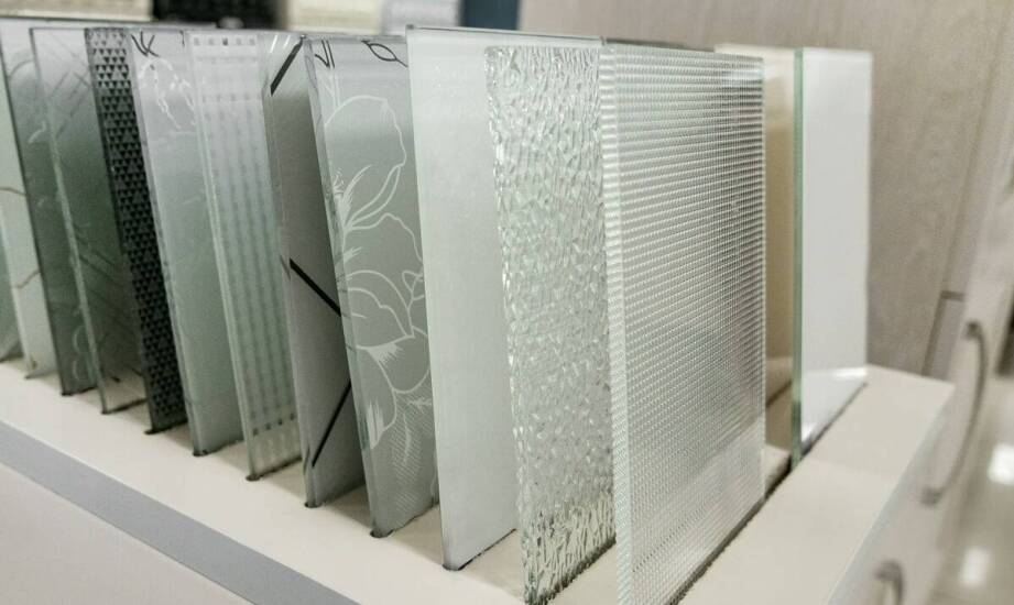 Inspiracje i pomysły na aranżacje wnętrz z grafiką na szkle