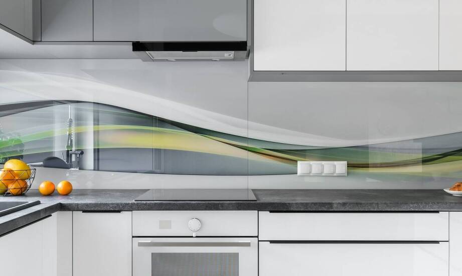 Zastosowania grafiki na szkle w aranżacji wnętrz i przestrzeni biurowych