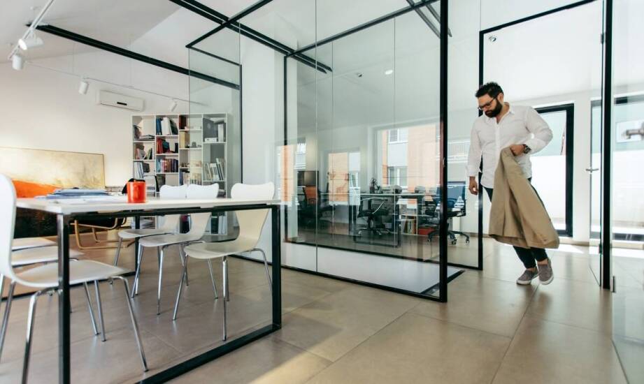 Szkło Lacobel – zastosowanie i zalety w aranżacji wnętrz