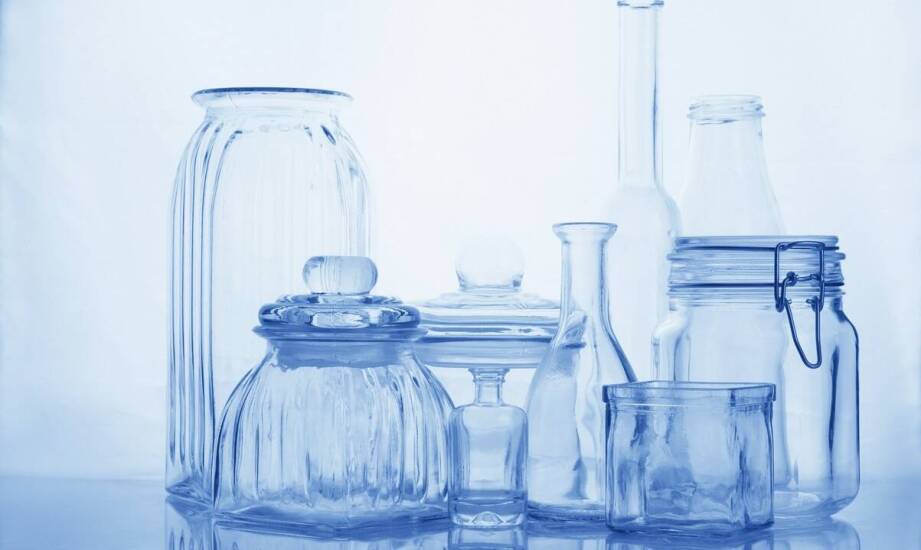 Szkło hartowane – zastosowania, zalety i najważniejsze informacje