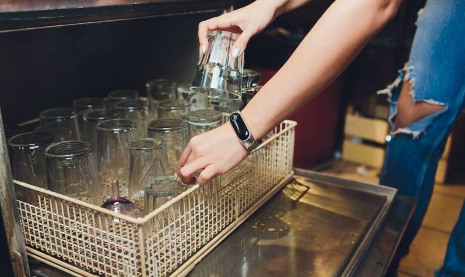 Jak wybrać najlepszy wózek do segregacji szkła? Praktyczne wskazówki