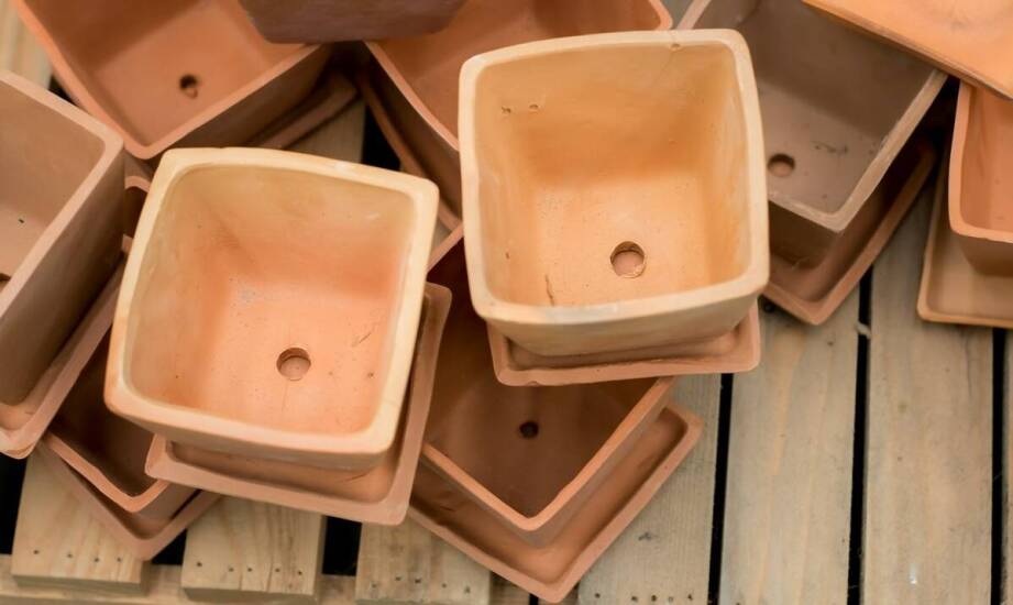 Donice kwadratowe – najważniejsze cechy i zastosowania w aranżacji przestrzeni