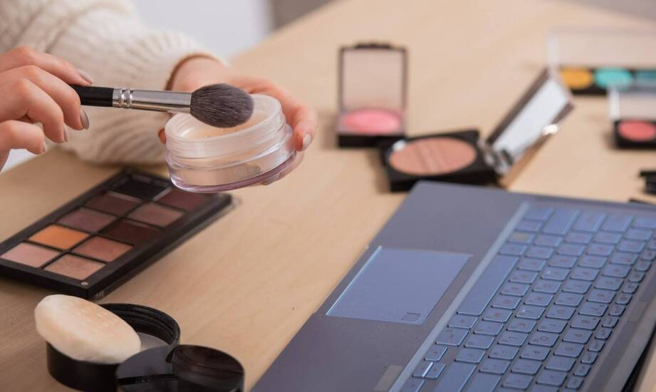 Jak wybrać najlepszą hurtownię kosmetyczną online i na co zwrócić uwagę