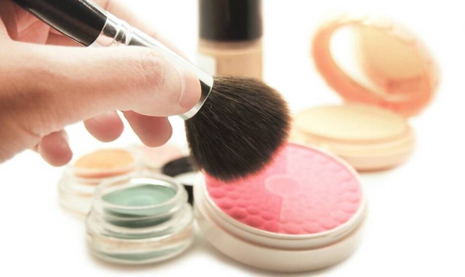 Kosmetyki wykorzystywane w gabinetach kosmetycznych – co warto wiedzieć?