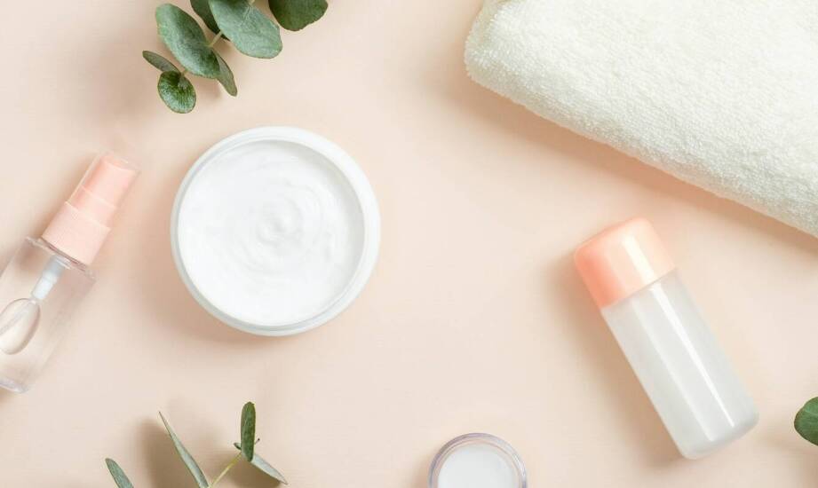 Kosmetyki do pielęgnacji ciała – jak wybrać i stosować najlepsze produkty