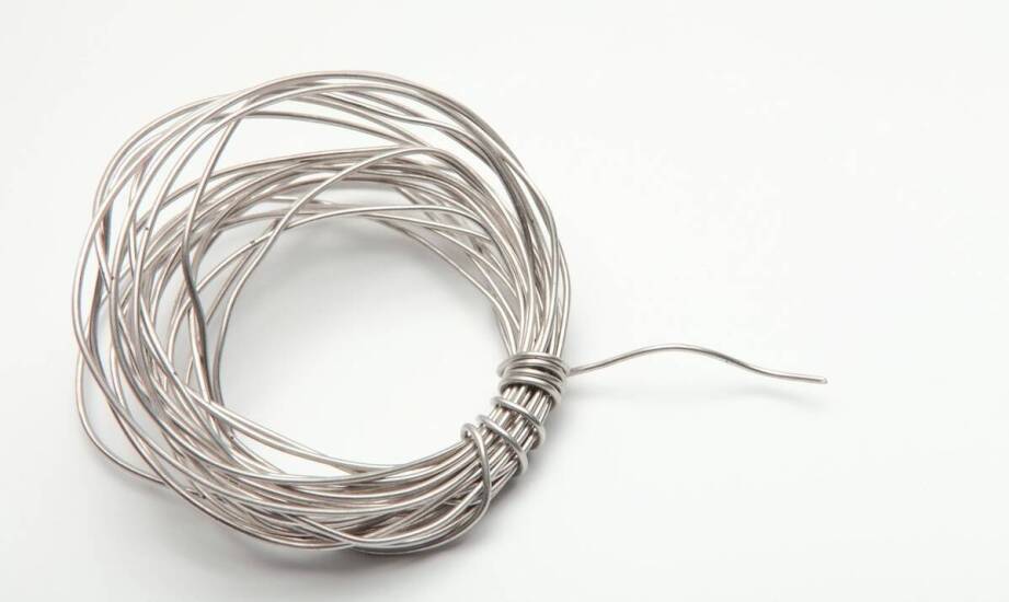 Zastosowania i zalety drutów ciągnionych okrągłych w różnych gałęziach przemysłu