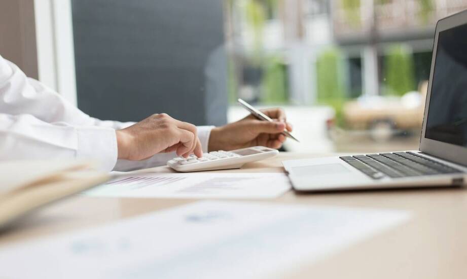 Obsługa księgowa – czym jest i kiedy warto z niej skorzystać?