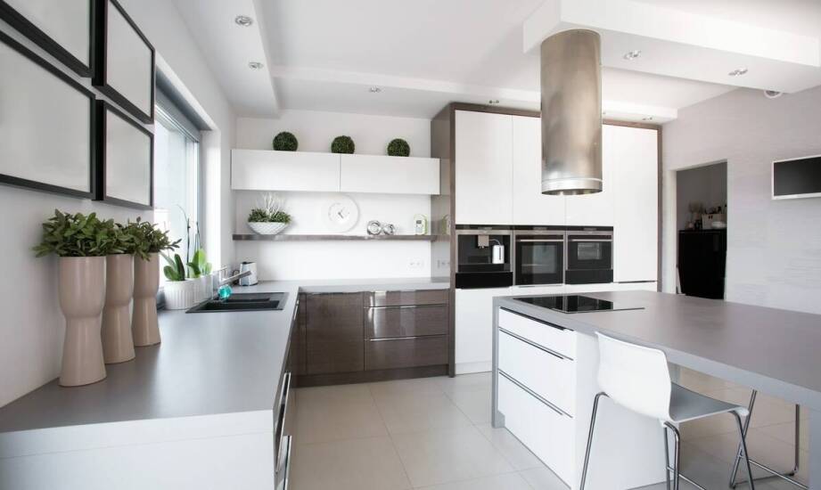 Jak zaplanować funkcjonalną kuchnię na wymiar – inspiracje i praktyczne porady