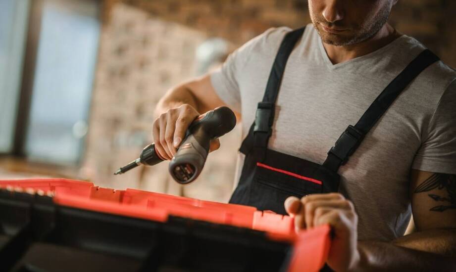 Jak wybrać najlepszą wypożyczalnię elektronarzędzi do domowych prac?