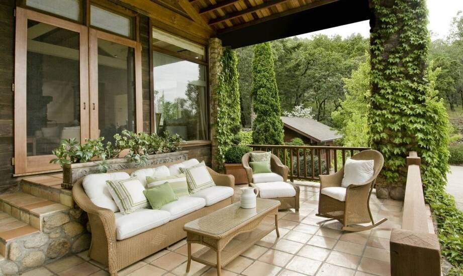 Inspiracje na aranżację werandy – pomysły na przytulną przestrzeń wypoczynkową