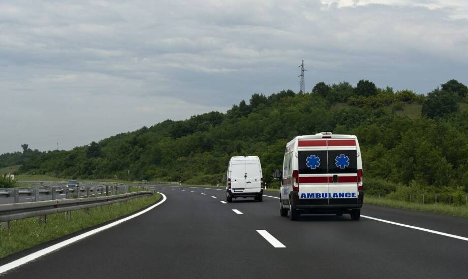 Formalności i etapy przewozu zwłok z Anglii do Polski – co warto wiedzieć