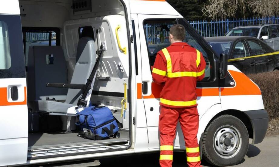 Jak przebiega transport ciała z zagranicy? Kluczowe informacje i procedury