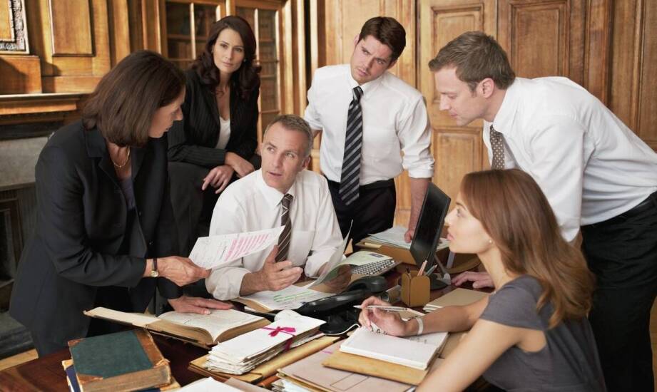 Zakres usług komorniczych – co obejmuje działalność kancelarii komorniczej