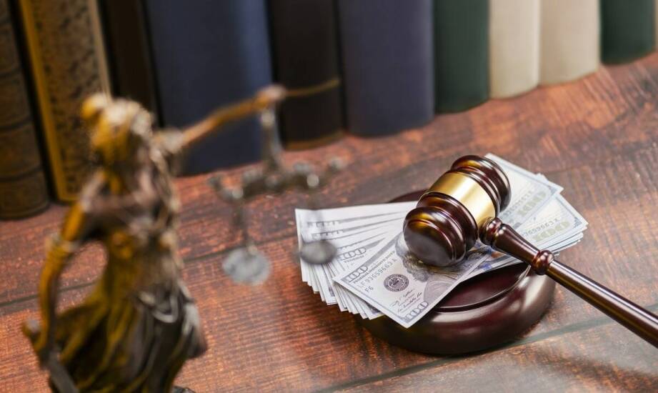 Jak działa komornik sądowy i kiedy może rozpocząć egzekucję długu