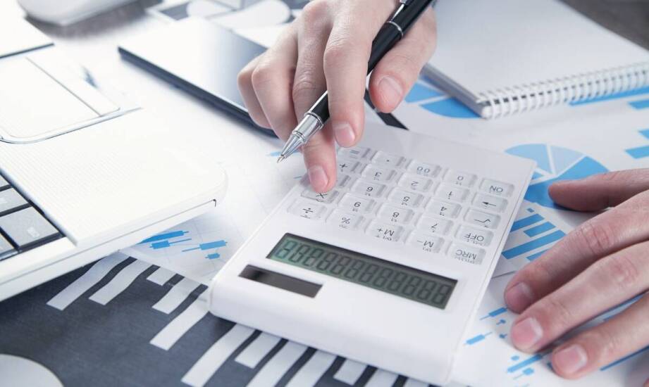 Jak skutecznie zarządzać finansami w firmie? Kluczowe zasady rachunkowości