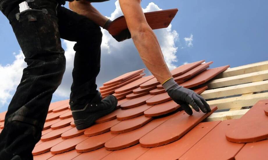 Ceny ocieplenia poddasza i płotki przeciwśniegowe – co warto wiedzieć?