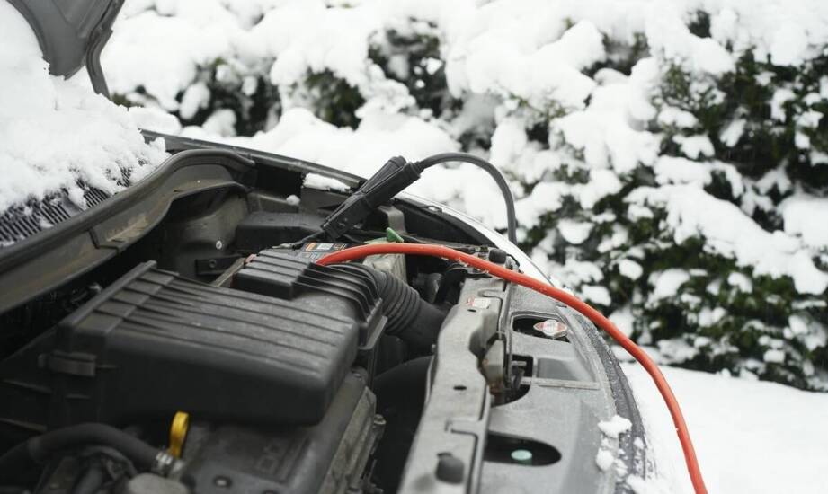 Jak wybrać akumulator do samochodu? Najważniejsze informacje i porady