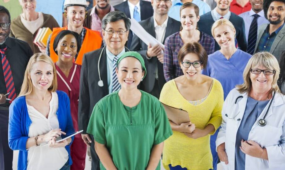 Jak wygląda proces rekrutacji opiekunek do pracy poza granicami kraju