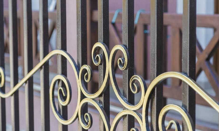 Bramy stalowe – trwałość, bezpieczeństwo i estetyka na lata