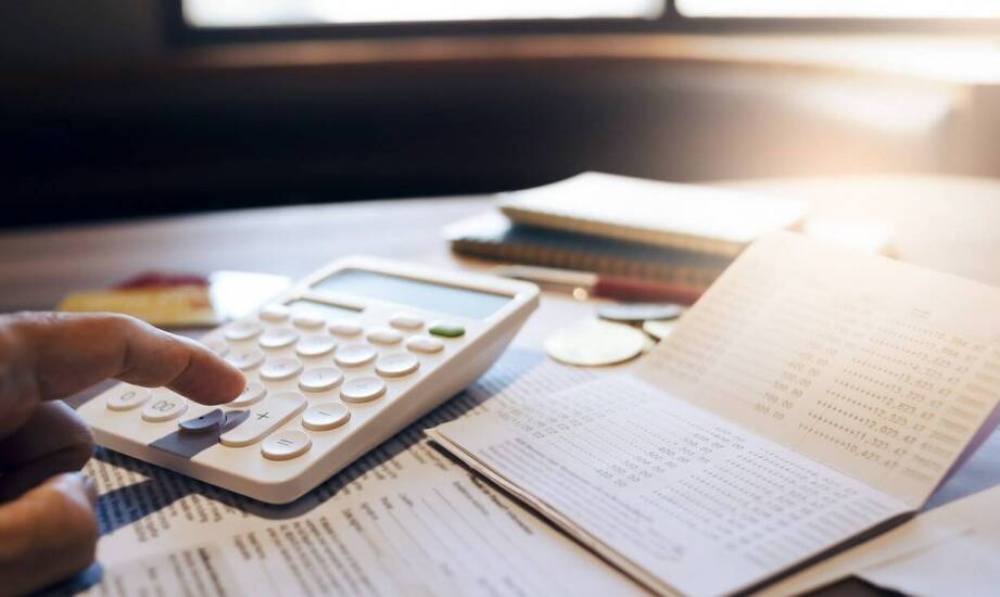 Jak przebiega prowadzenie ksiąg rachunkowych i na co zwrócić uwagę?