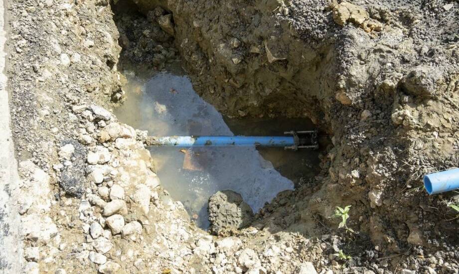 Jak działa studnia głębinowa i kiedy warto zdecydować się na jej wiercenie