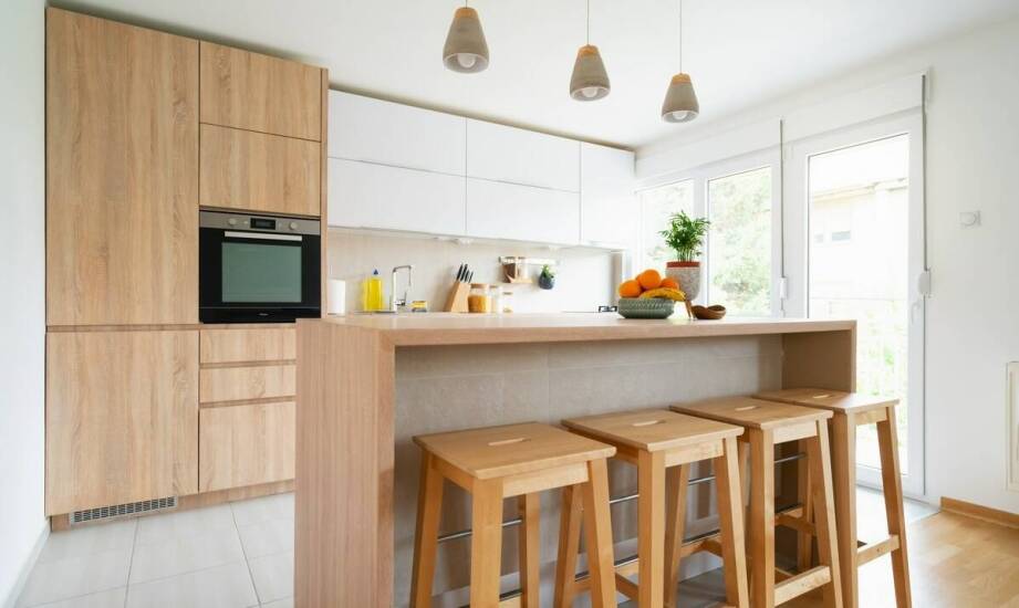 Jak wybrać idealne meble kuchenne – trendy i praktyczne porady na nowy sezon
