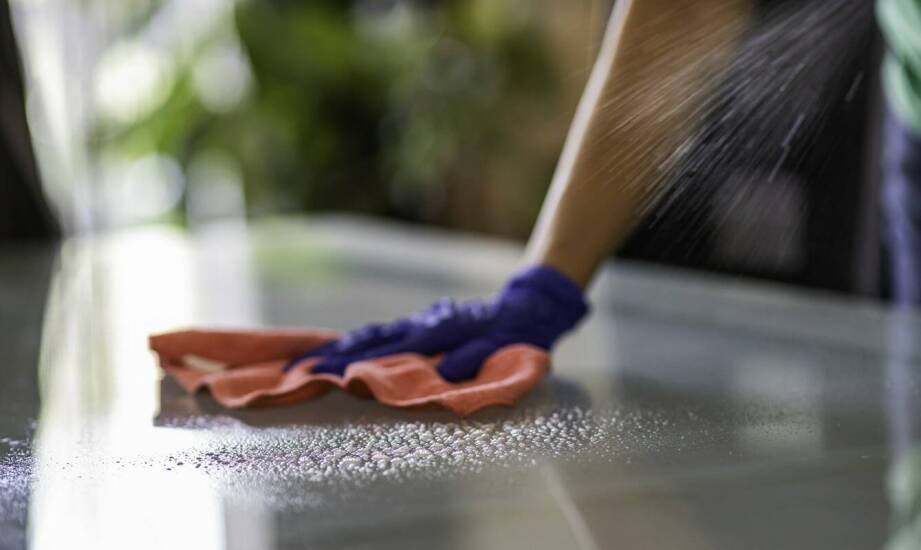 Na czym polega szkiełkowanie i jakie daje efekty w obróbce powierzchni?