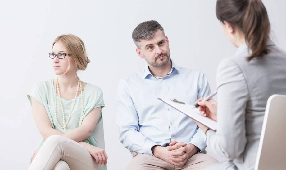 Jak przebiegają konsultacje psychologiczne i kiedy warto z nich skorzystać?