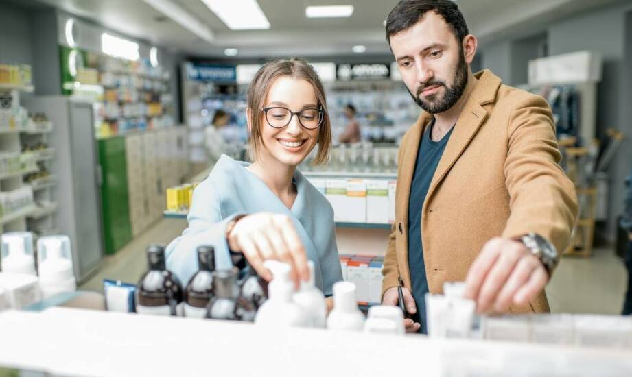 Jak działają apteki i jakie usługi oferują? Kompleksowy przegląd branży