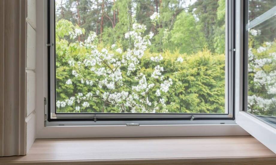 Jak wybrać solidne okna do domu — kluczowe informacje o stolarce okiennej