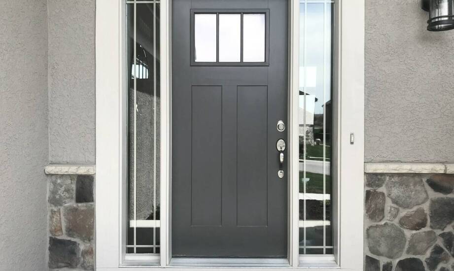 Drzwi wejściowe stalowe – zalety, rodzaje i wskazówki przy wyborze