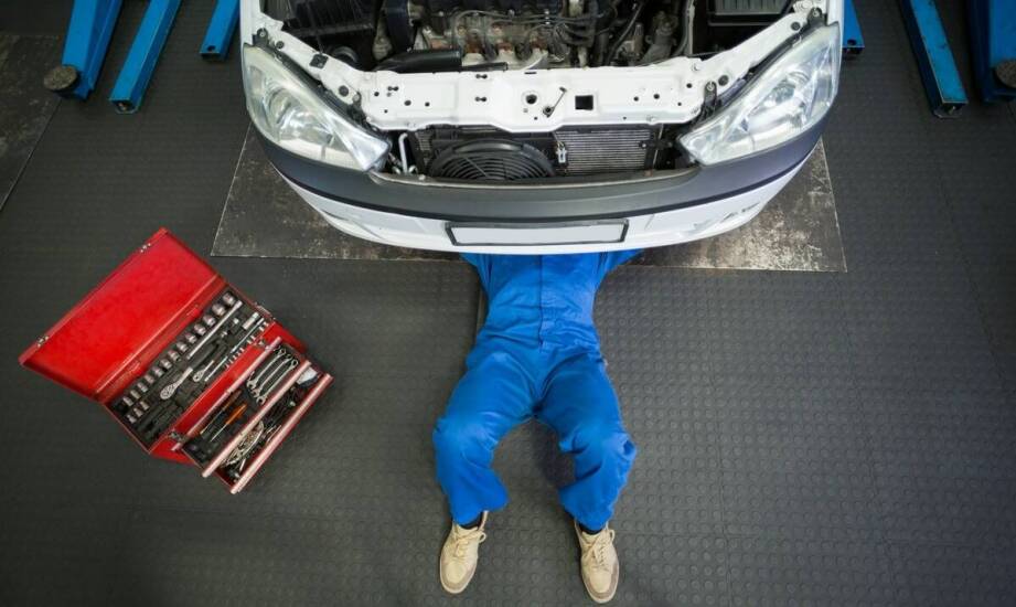 Na czym polegają naprawy blacharsko-lakiernicze i kiedy są potrzebne?