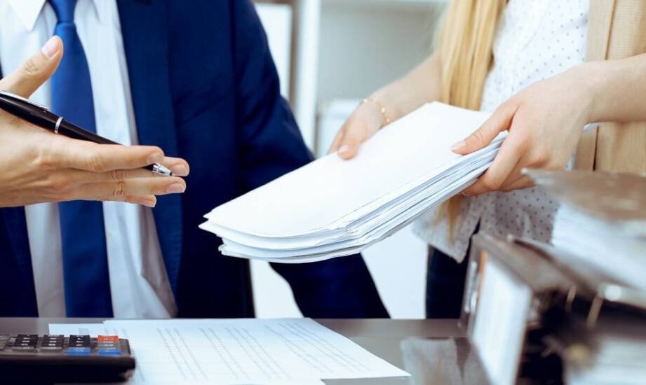 Jak wybrać adwokata oraz na co zwracać uwagę przy wyborze kancelarii