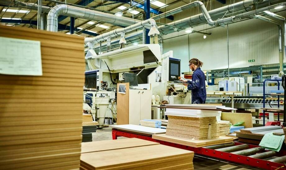 Jak powstają fronty meblowe? Proces produkcji krok po kroku