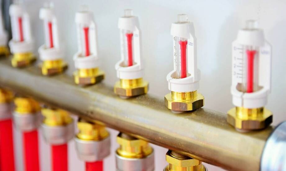 Instalacje wodno-kanalizacyjne i gazowe – co warto wiedzieć przed wyborem