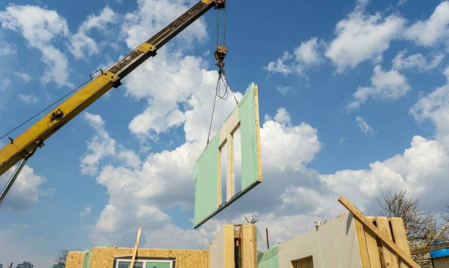 Budowa domów modułowych – jak powstają innowacyjne konstrukcje WoodBros