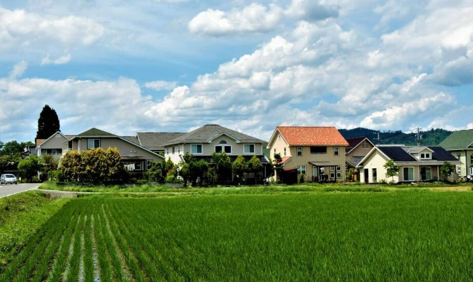 Jak wybrać idealny domek do agroturystyki? Najważniejsze kwestie i inspiracje